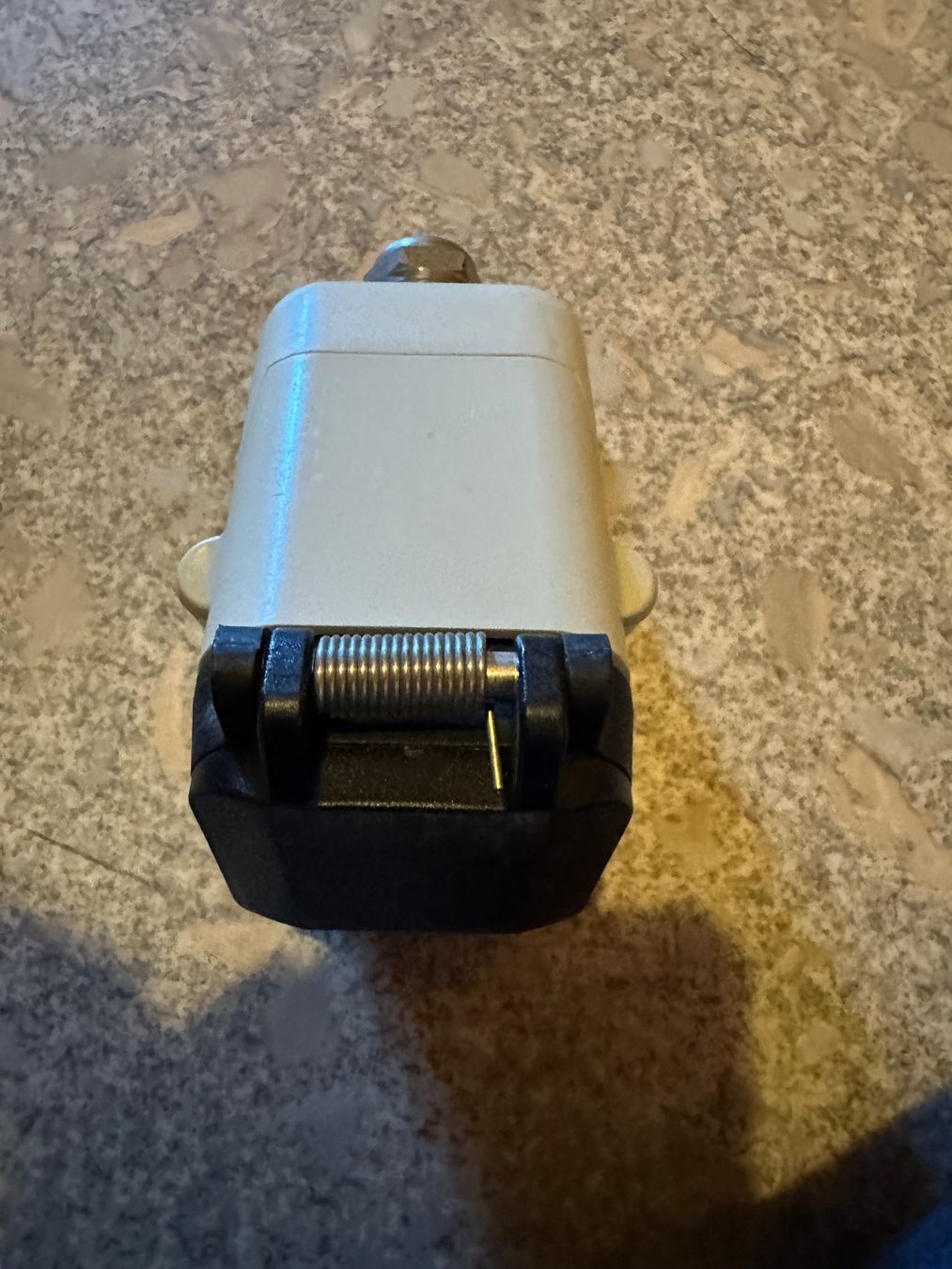 Spine: J 15 5 Poliger Stecker und Steckdose Wanddose – Usato da Huttwil venduto da Bolpa 5
