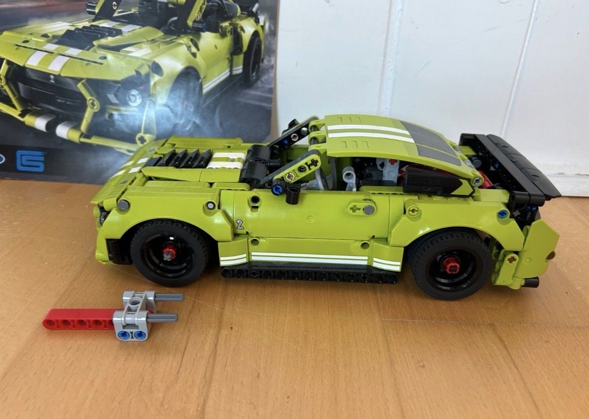 Ford Modellautos: LEGO Technic Ford Mustang Shelby GT500 – Gebraucht aus Kreuzlingen von jthover 2
