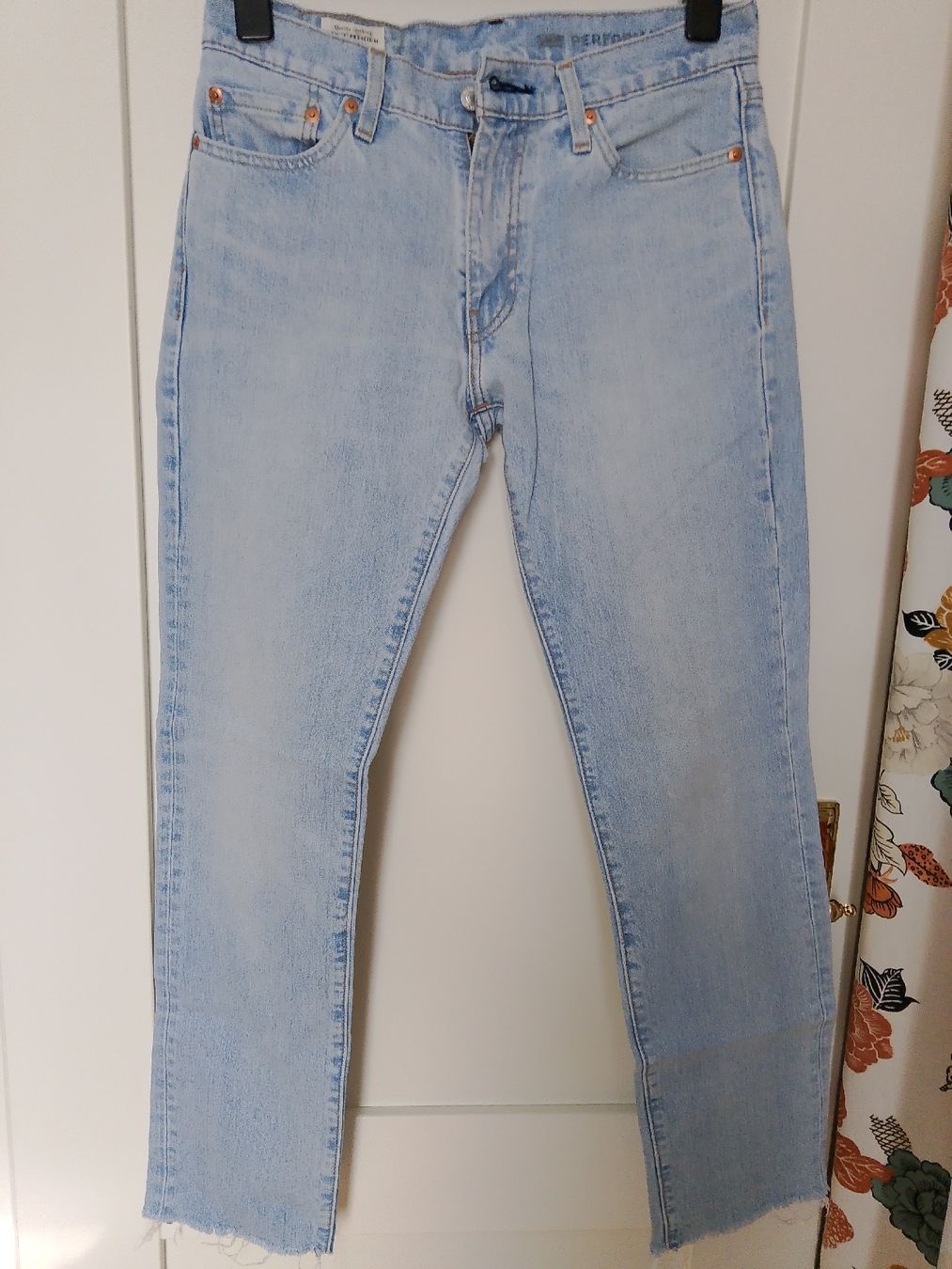 Jeans: Levis Jeans – D'occasion à Sirnach par Marketeria