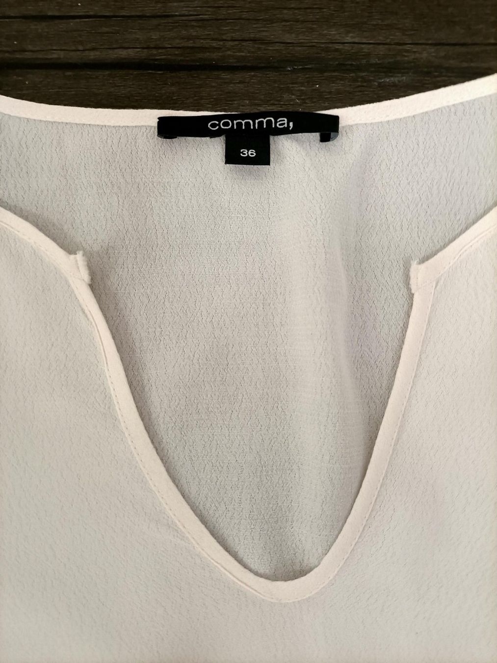 Comma Camicette: Elegante Bluse comma,,  36 , beige/natur – Usato da Obergösgen venduto da js9_h6hp 2