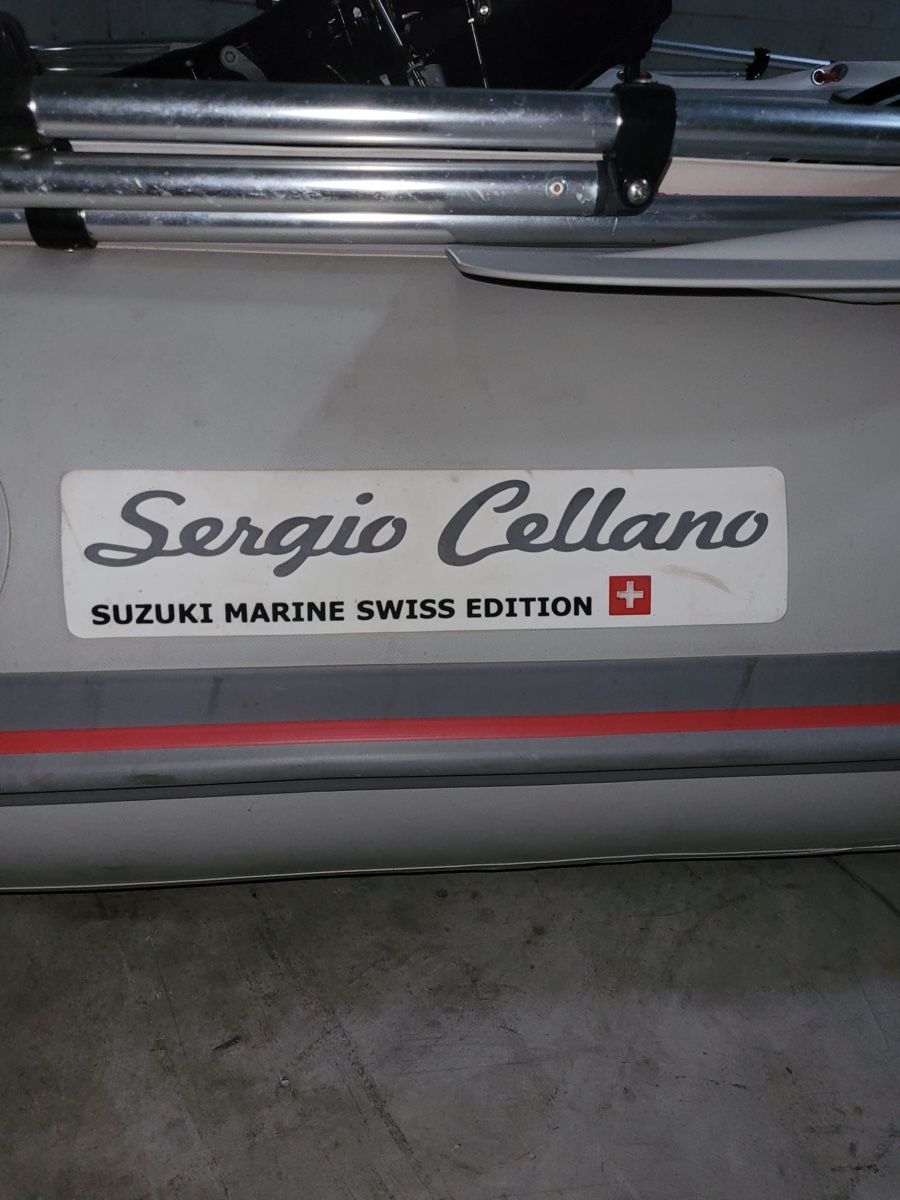 Barche: Schlauchboot Motorboot Schiff mit Benzin Motor  – Usato da Ermensee venduto da fazer81 5