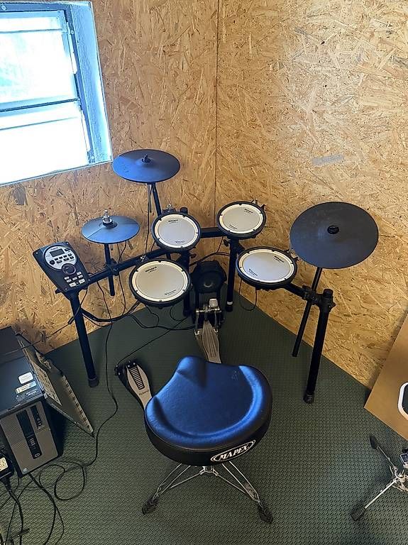 Roland Strumenti musicali: Roland TD-11 (V-Drums)  Technische Daten – Usato da Bertschikon Gossau venduto da DreazzY 3