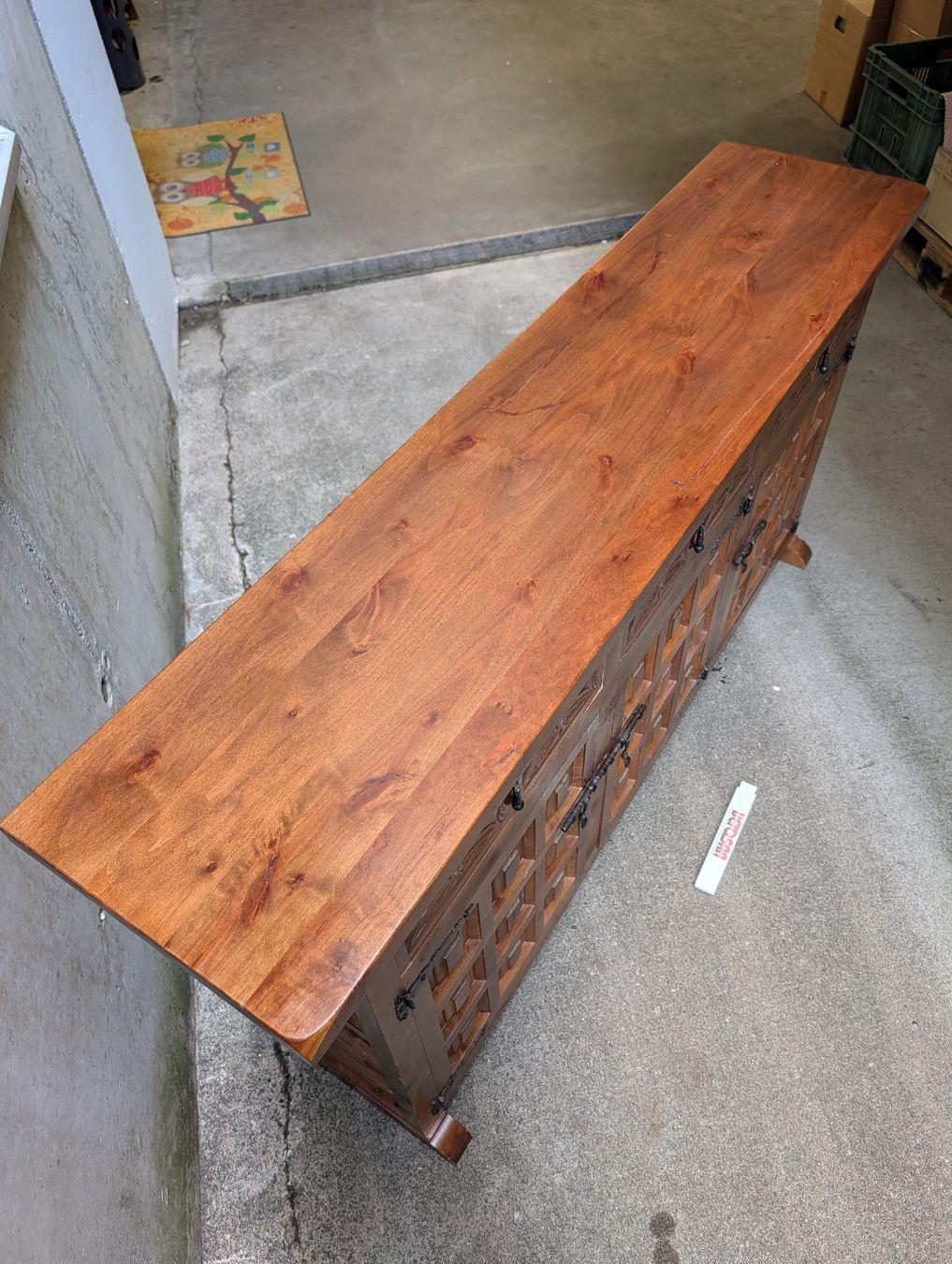 Kommoden: Spanisches Sideboard/Kommode/Buffet, Holz mit Schnitzereien – Gebraucht aus Fislisbach von HurtiBrocki 4