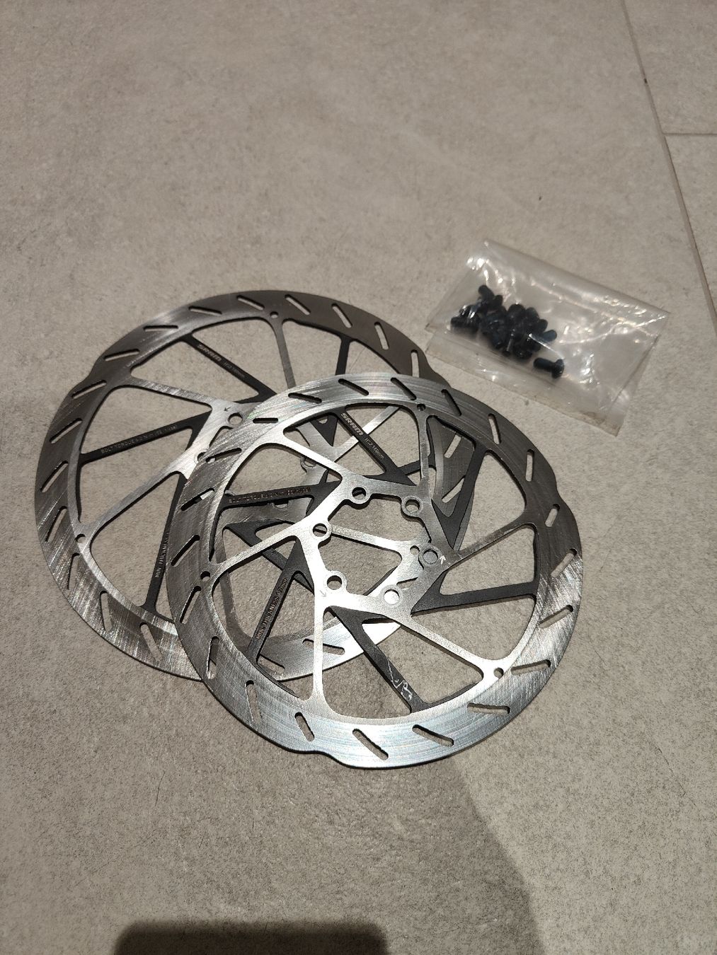 Sram Pezzi di ricambio: SRAM HS2 Bremsscheiben 160 und 180mm – Nuovo (secondo la descrizione) da Niederuzwil venduto da Roepps