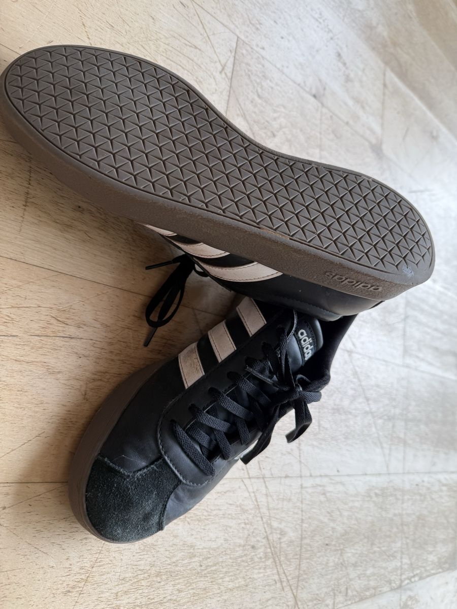 Adidas Scarpe da uomo: Schuhe Adidas – Usato da Solothurn venduto da daylong1