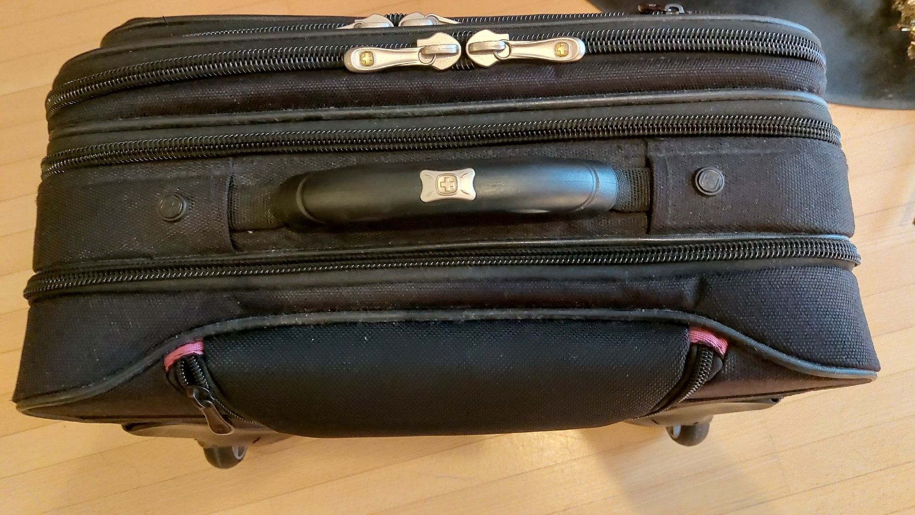 Valigie & Borse: Wenger Pilotenkoffer/ Notebook Trolley – Usato da Veltheim AG venduto da gave04 4