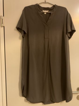 Cooles Blumenkleid 