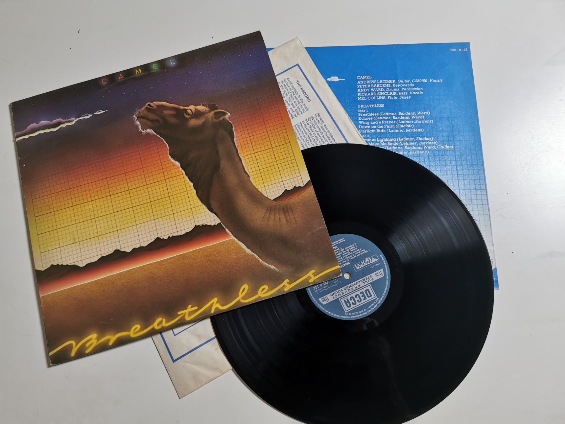Schallplatten: CAMEL - BREATHLESS – Gebraucht aus Grafenried von House-of-Oldies