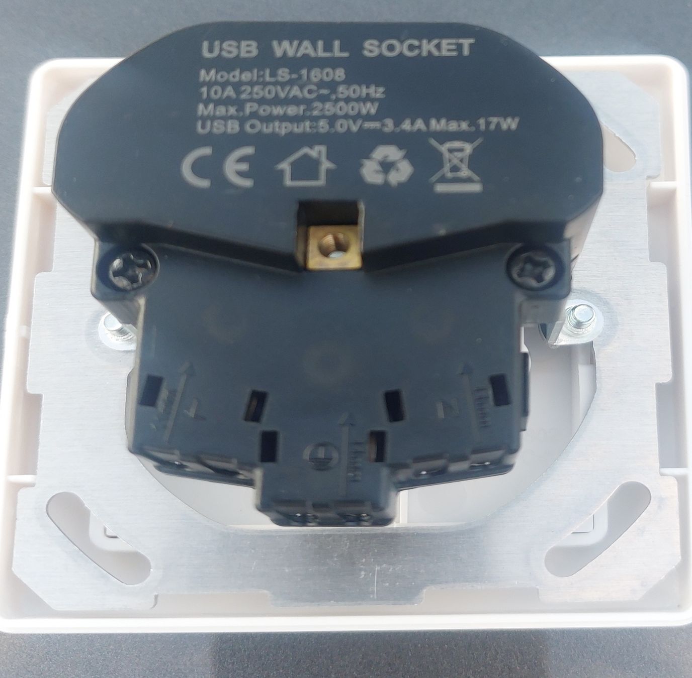 Stecker: Steckdose mit USB A und USB C neu – Neu und originalverpackt aus winterthur von cantanhede01 1