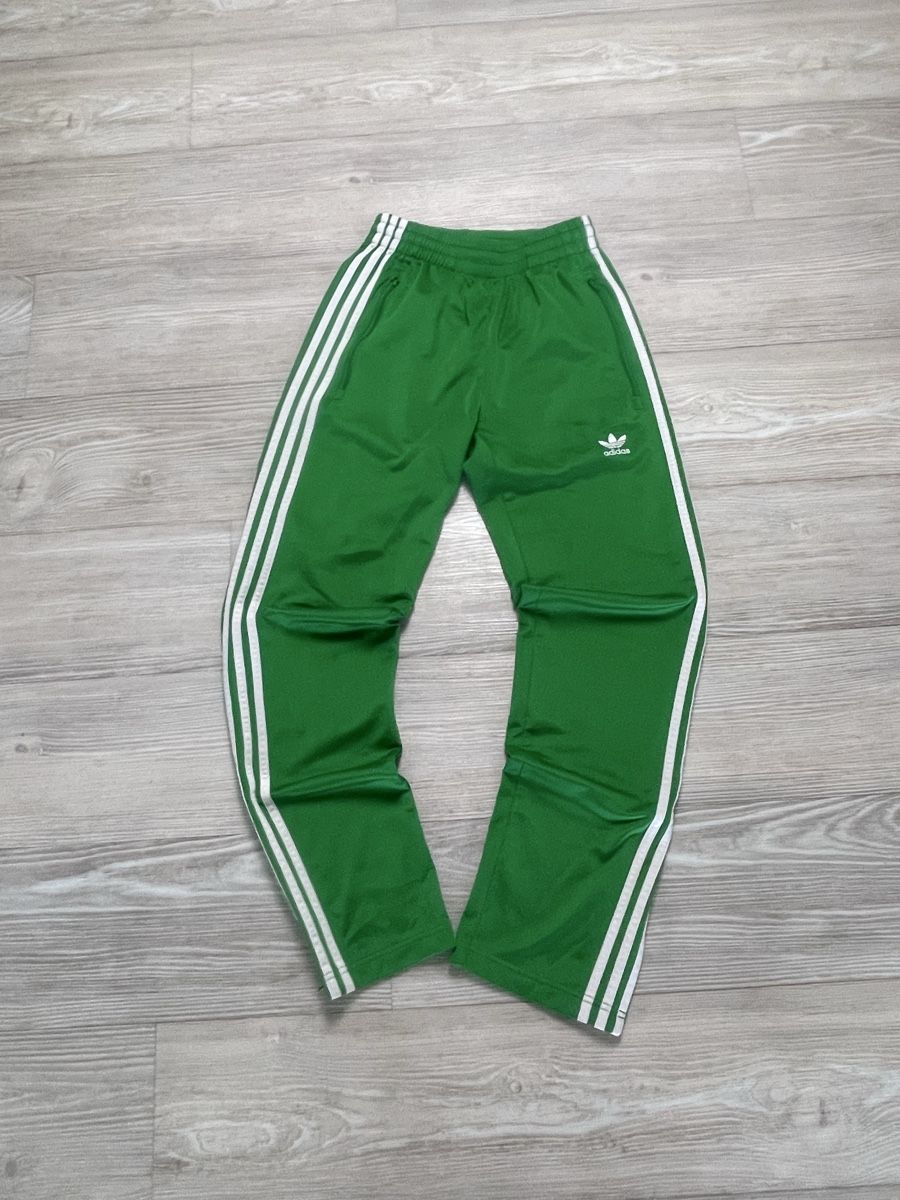 Adidas Pantaloni: Adidas Firebird Jogger – Nuovo (secondo la descrizione) da Safnern venduto da MaisonLouis