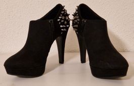 schwarze High Heels, CATWALK Gr. 37, mit Nieten