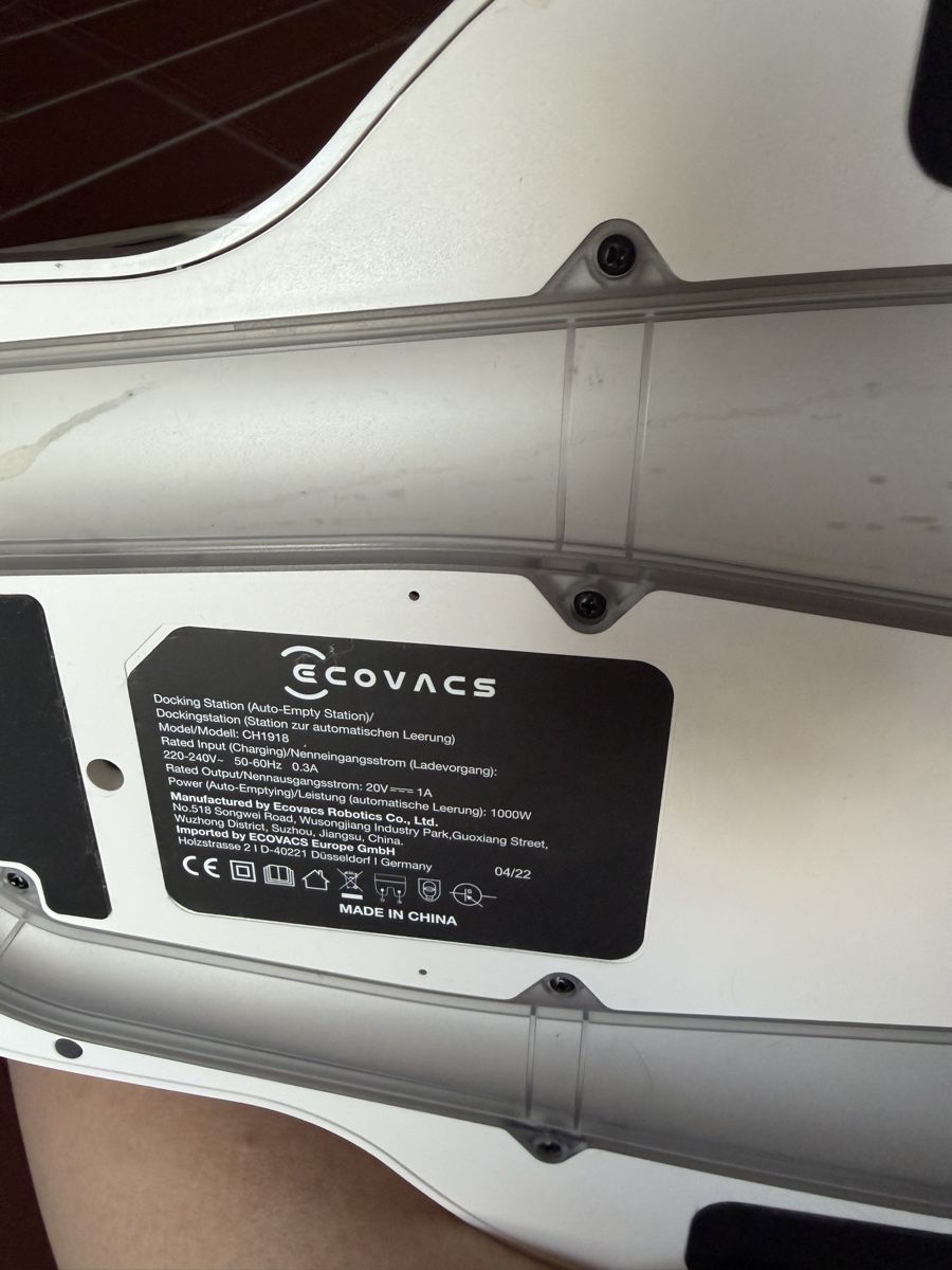 Ecovacs Aspirapolveri & Accessori: ECOVACS DEEBOT robot vacuum – Usato da Zürich venduto da fed_l87t 1