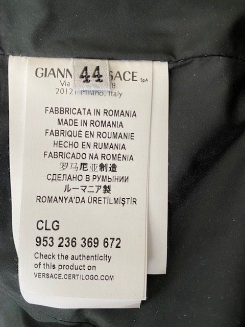 Versace Cappotti: Versace Damenmantel – Usato da Cham venduto da Monaco2013 7