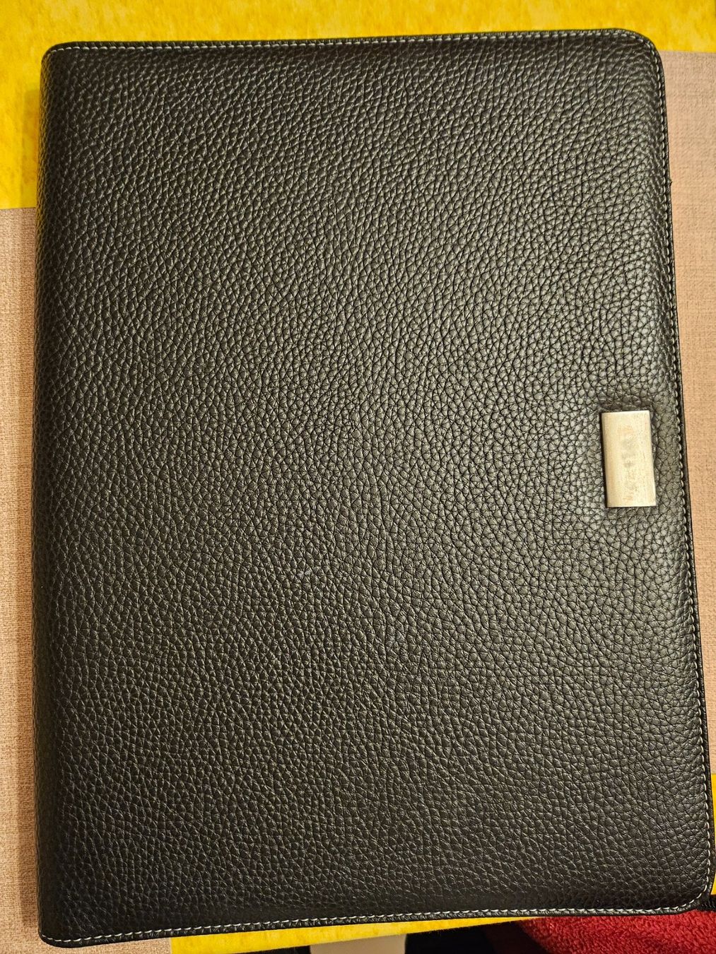 Valigie & Borse: Porte-documents Cuir A4 – Usato da Sonceboz-Sombeval venduto da michael.l