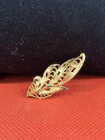 Brosche Blatt Design goldfarben guter Zustand gebraucht