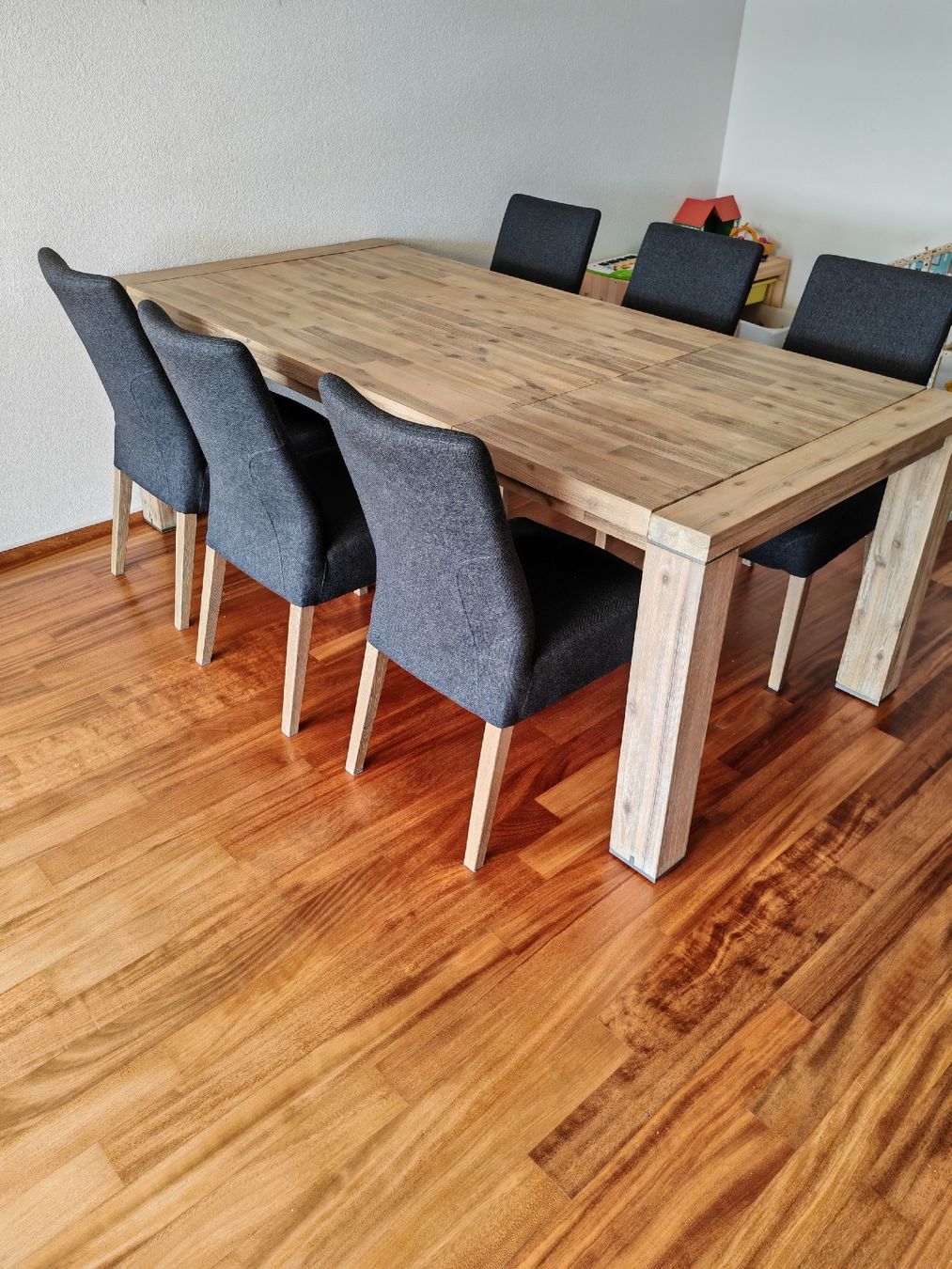 Set di tavolo e panche: Henders & Hazel BUCKLEY Old Java Grey Wohn- & Esszimmer – Usato da Niedergösgen venduto da luk_qs66 1