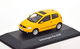 VW Fox 2005-2011 gelb / schwarz        1:43 von Altaya / IXO