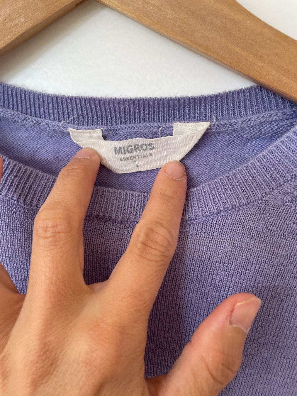 Pulls & Sweat-shirts: Pullover 100% Merino von Migros Essentials, Gr. S – D'occasion à Neukirch an der Thur par bee88 2