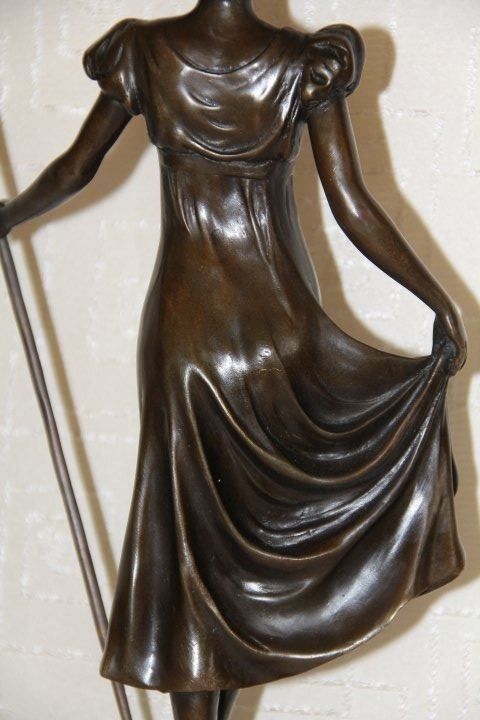 Skulpturen & Statuen: Sculpture en bronze sur socle marbre . – Gebraucht aus Praz (Vully) von pikuluka1 5