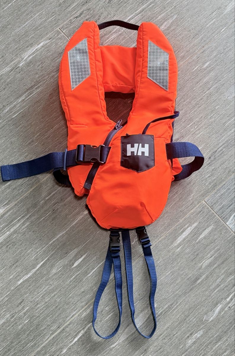 Helly Hansen Gilets de sauvetage: Helly Hansen Schwimmweste Junior 10-25 kg – D'occasion à Opfikon par funky-monkey