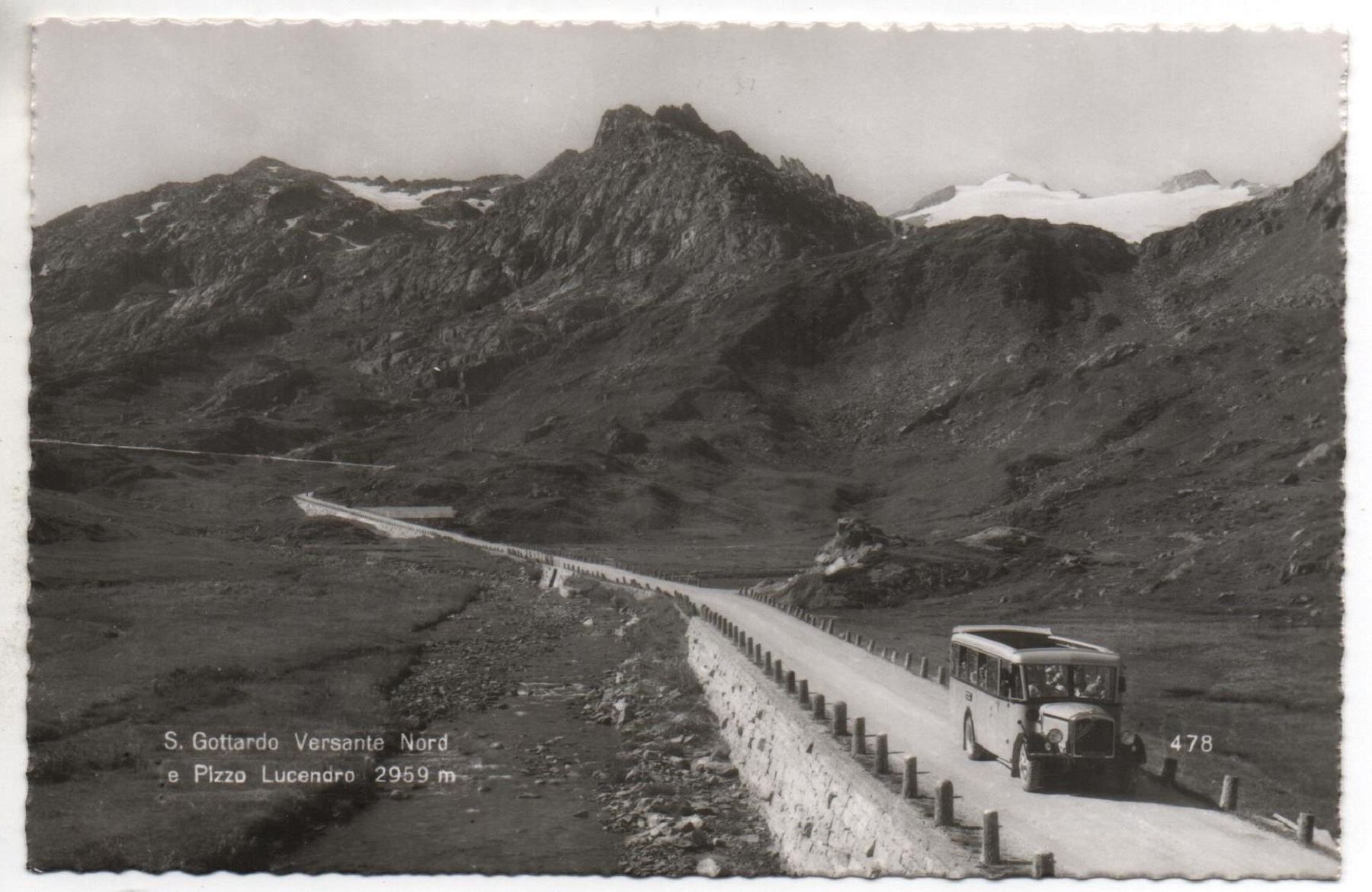 Cartoline postali: S. GOTTARDO Versante Nord - Postauto – Nuovo (secondo la descrizione) da Jona venduto da philajona