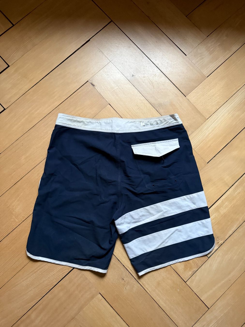 Costumi da bagno: HURLEY - Badehose dunkelblau-weiss 32 – Usato da Zürich venduto da Diazaio 1