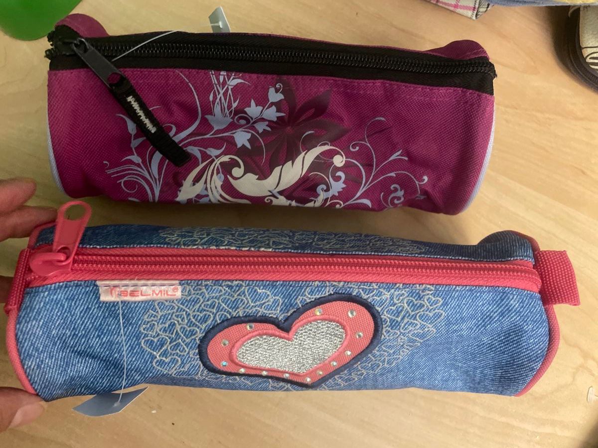 Astucci : 2 Mäppchen/Etui ,ideales Set! – Usato da Obergerlafingen venduto da cabo4