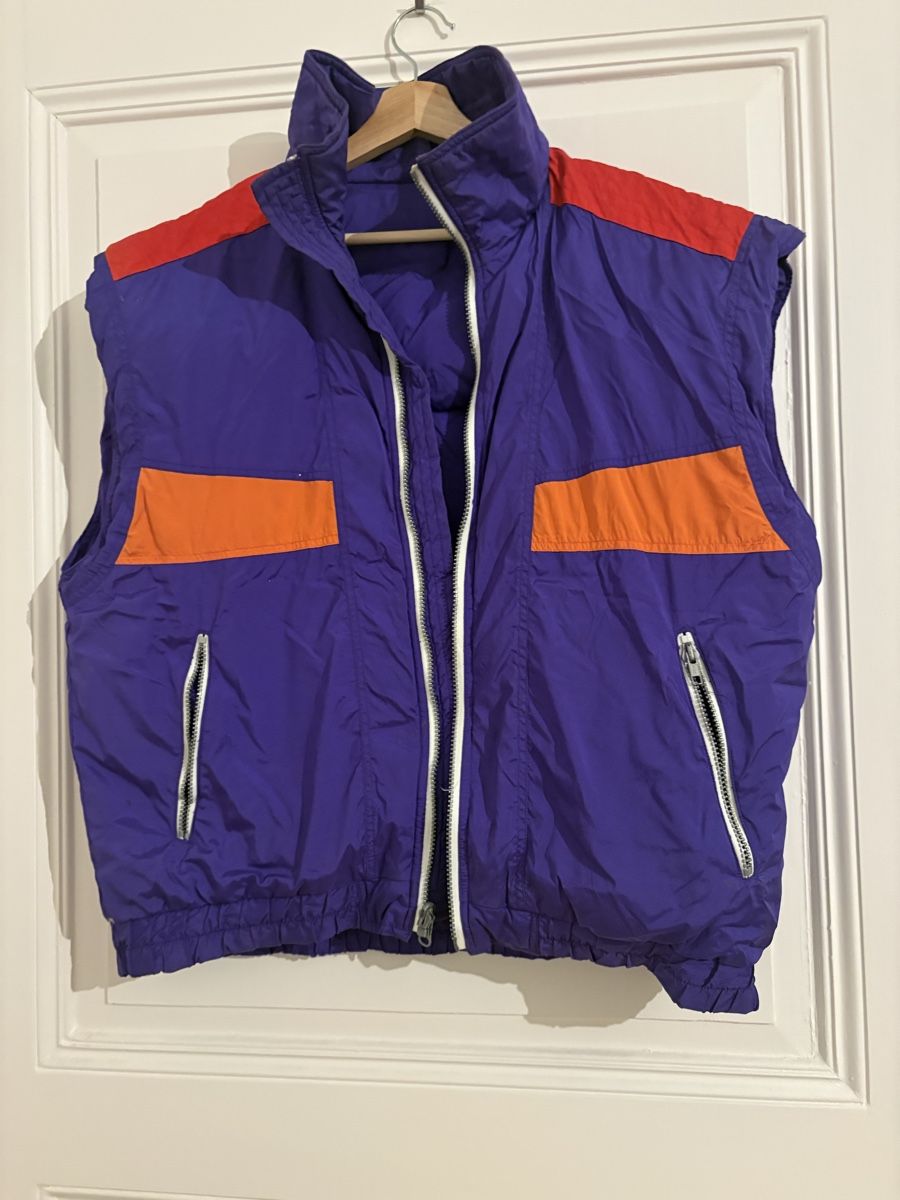 Gilets: reversible Steppweste violett orange/rot Grösse M/L gebrauch – D'occasion à Rüschlikon par rin_b6sg 2