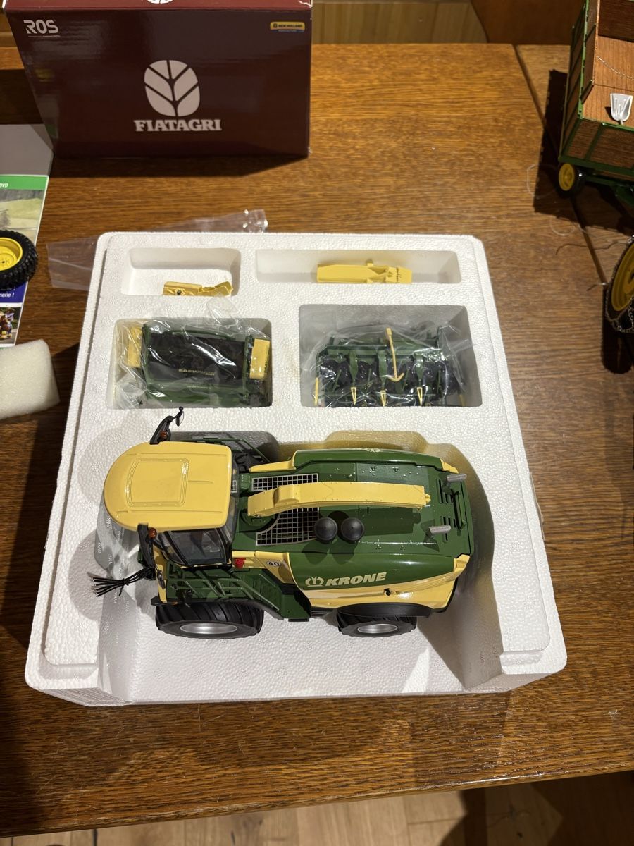 Kit di modellismo & Modellini statici: Krone big x1180 1:32 – Nuovo (secondo la descrizione) da Maracon venduto da tro_chq5 1