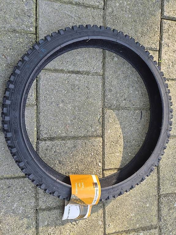 Pneus & Kompletträder: Velopneu 20 Zoll – Neu und originalverpackt aus Gontenschwil von bussle2 1