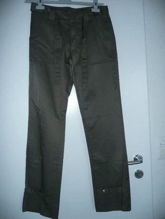 NEUE sportliche Cargostyle Hose olivgrün