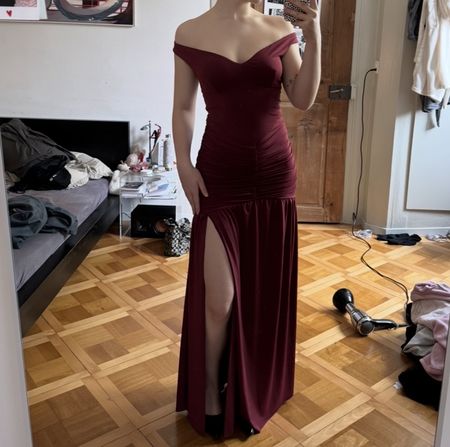 Abendkleid Ruzy rot gerafft mit Schlitz neu mit Etikett
