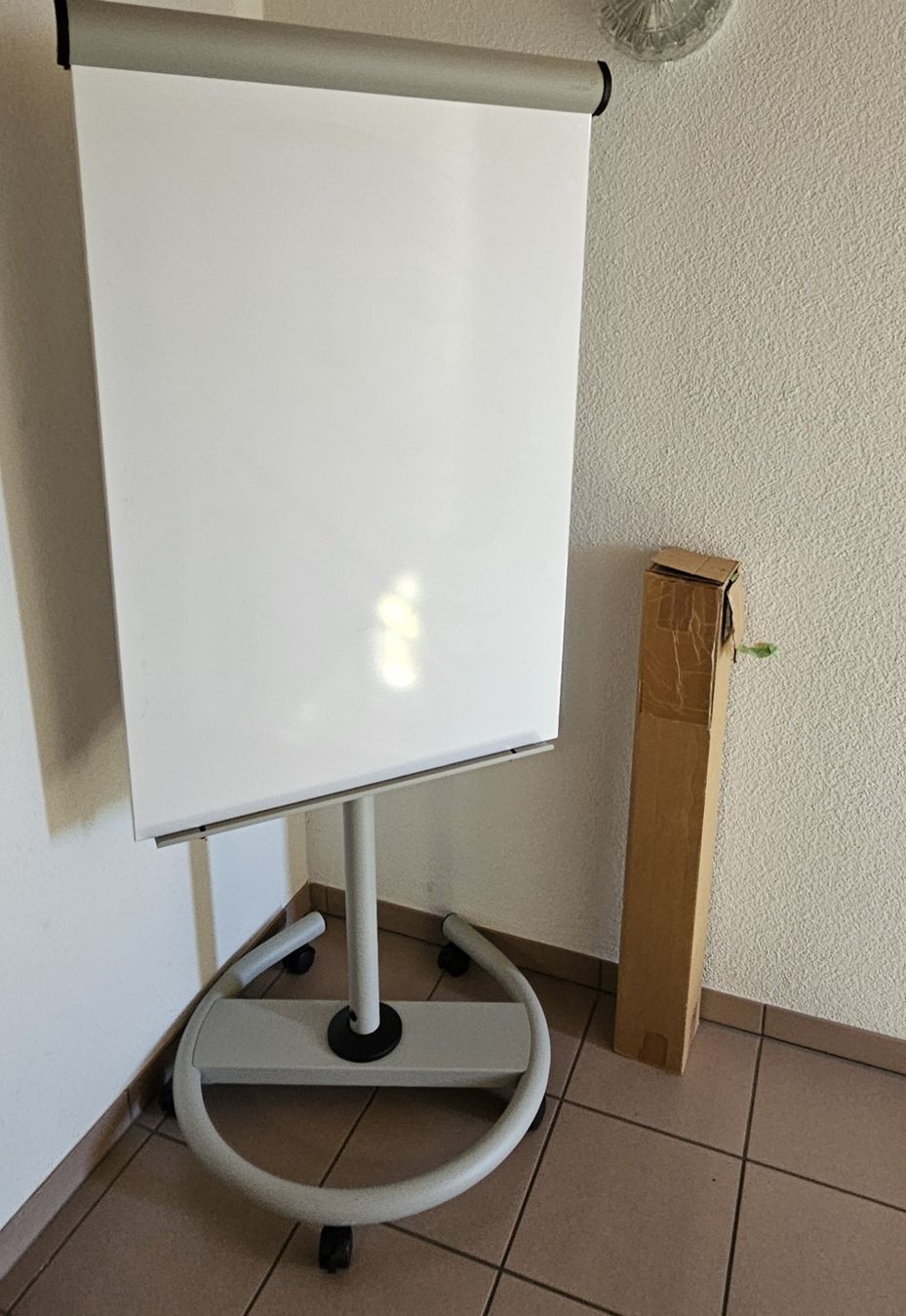 Lavagne: Flipchart Whiteboard auf Rollen – Usato da Fislisbach venduto da Anico99