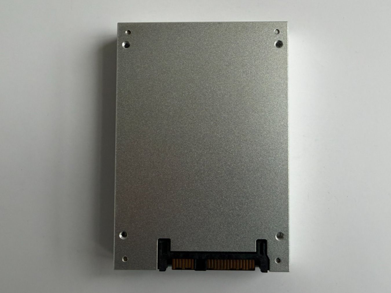 Hewlett Packard Dischi rigidi: Super Server SAS SSD 3.84TB – Usato da Huttwil venduto da Thoste 4