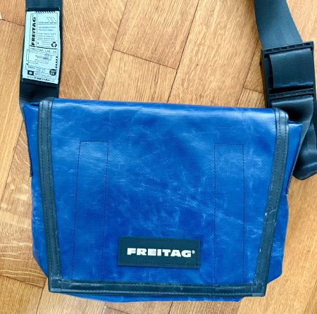 Freitag F11, Lassie