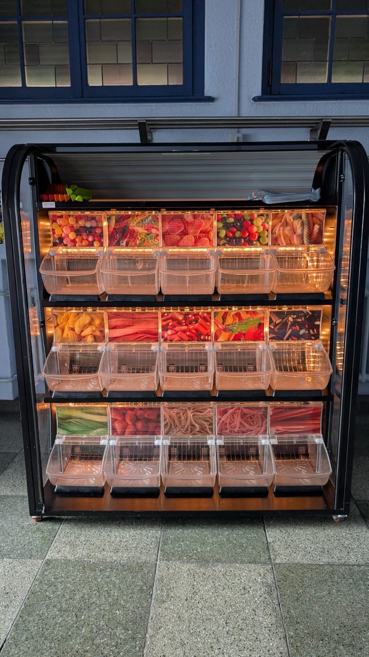 Vitrinen: Pick Mix mit 15 Fächer – Gebraucht aus Solothurn von Optaia0