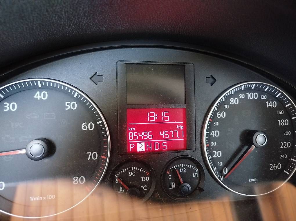 Autos: VW Golf zu verkaufen – D'occasion à Birr par rpm_7hyh 3