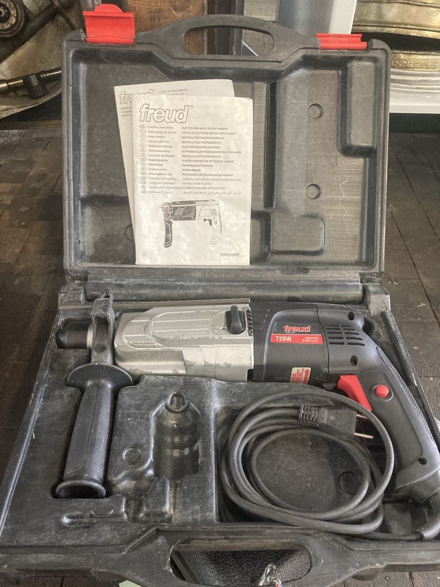 Trapani: Perceuse à percussion Freud 720W – Usato da Romanel-s-Lausanne venduto da MG_IG_PN