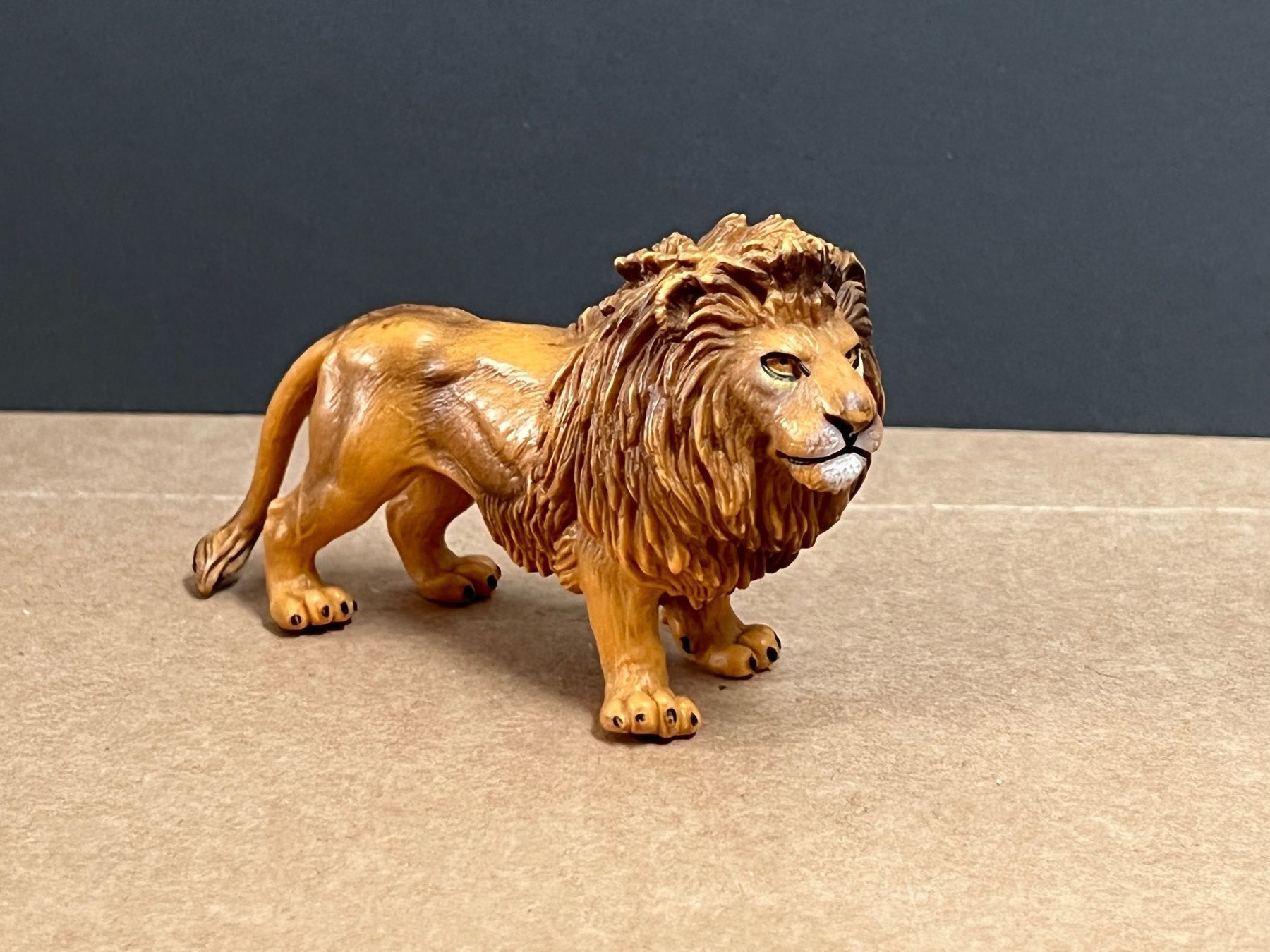 Schleich Statuette: Schleich Löwe 14137 – Usato da Ennetbaden venduto da mapa05