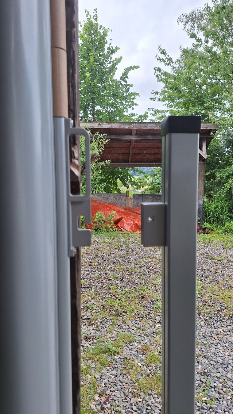 Stobag Markisen: Seitenmarkiese – Gebraucht aus BONSTETTEN von TobeeZH 1