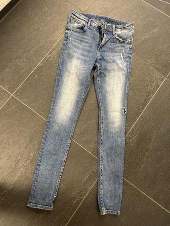 Jeans bleu délavé 
