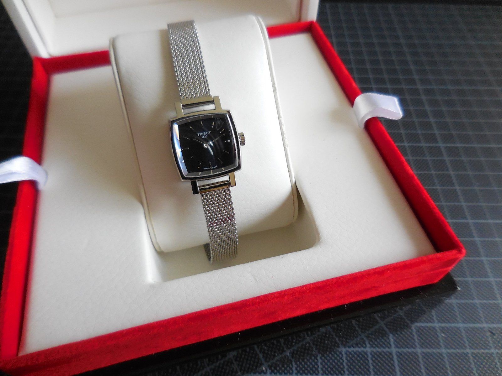 Tissot Orologi: TISSOT Square, quarz – Nuovo e nell'imballaggio originale da Waldstatt venduto da 37bernhard79 1