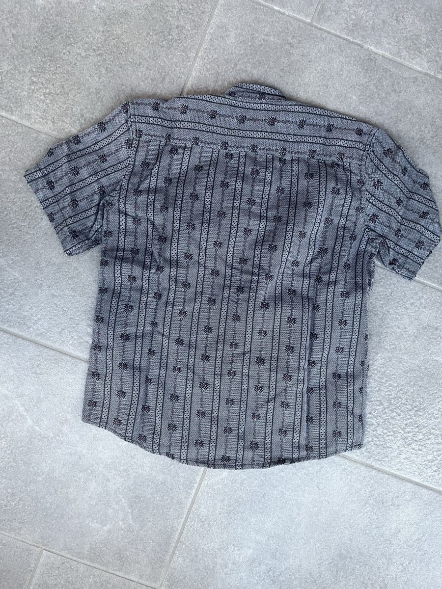 Edelweiss Chemises, T-shirts & Polos: Edelweisshemd kurzarm 140/146 – D'occasion à Wil ZH par Wonderwoman76 2