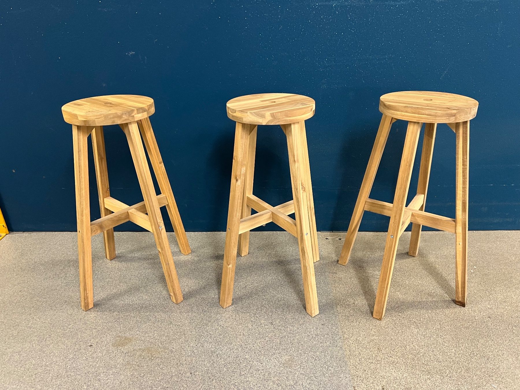 Tabourets: 3 x Holz Barhocker – D'occasion à Zürich par pamleano