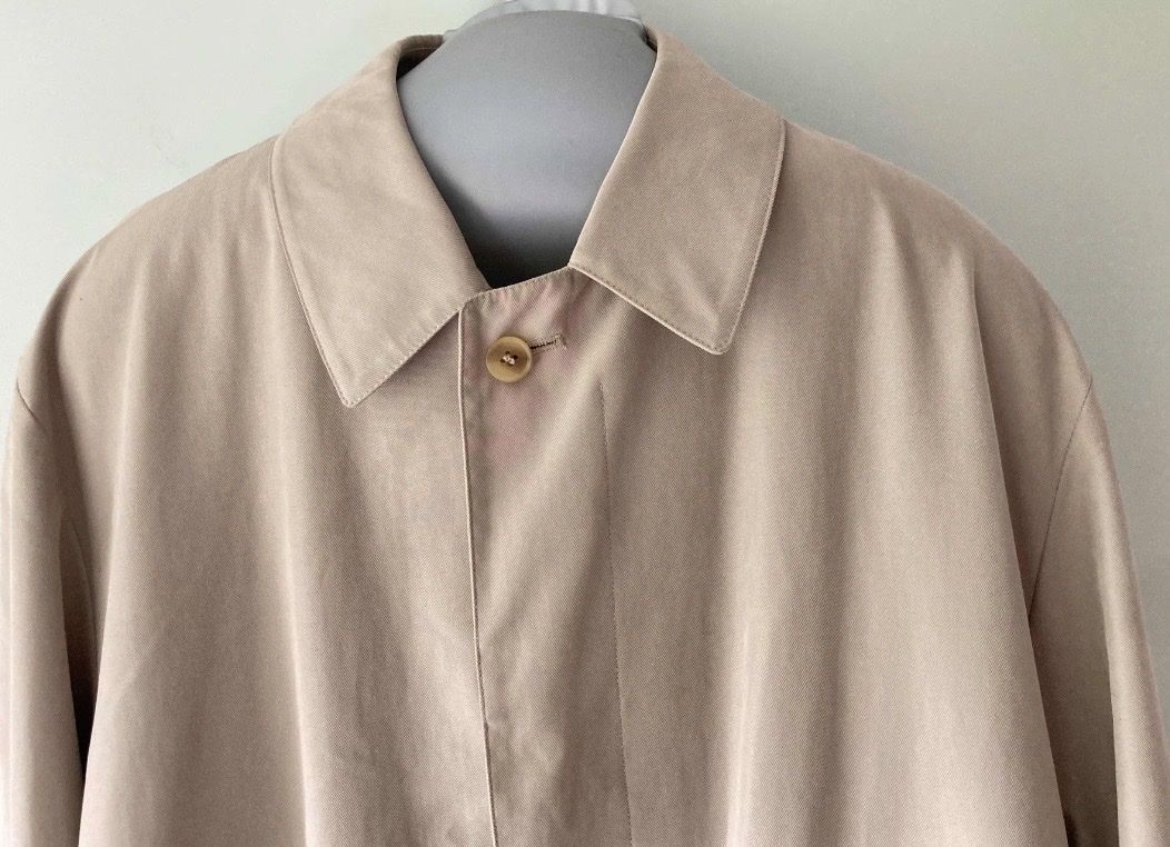 Bugatti Cappotti: Bugatti Regenmantel, Globus Grösse 48, beige – Usato da Zürich venduto da M_Unltd 3