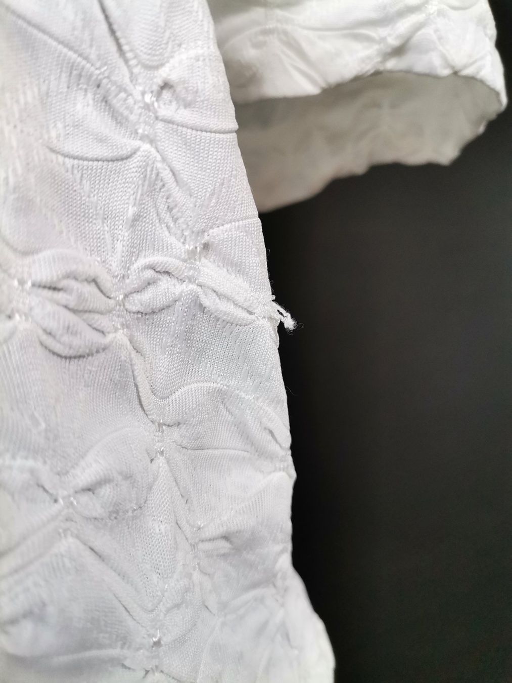 Vero Moda Blusen: VERO MODA Bluse mit Floralem Jacquardmuster weiß – Gebraucht aus Schaffhausen von Restwert_SH 5