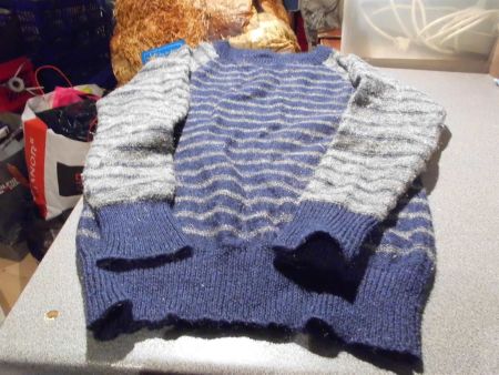 Pullover ca. Grösse 140, blau/grau gestreift