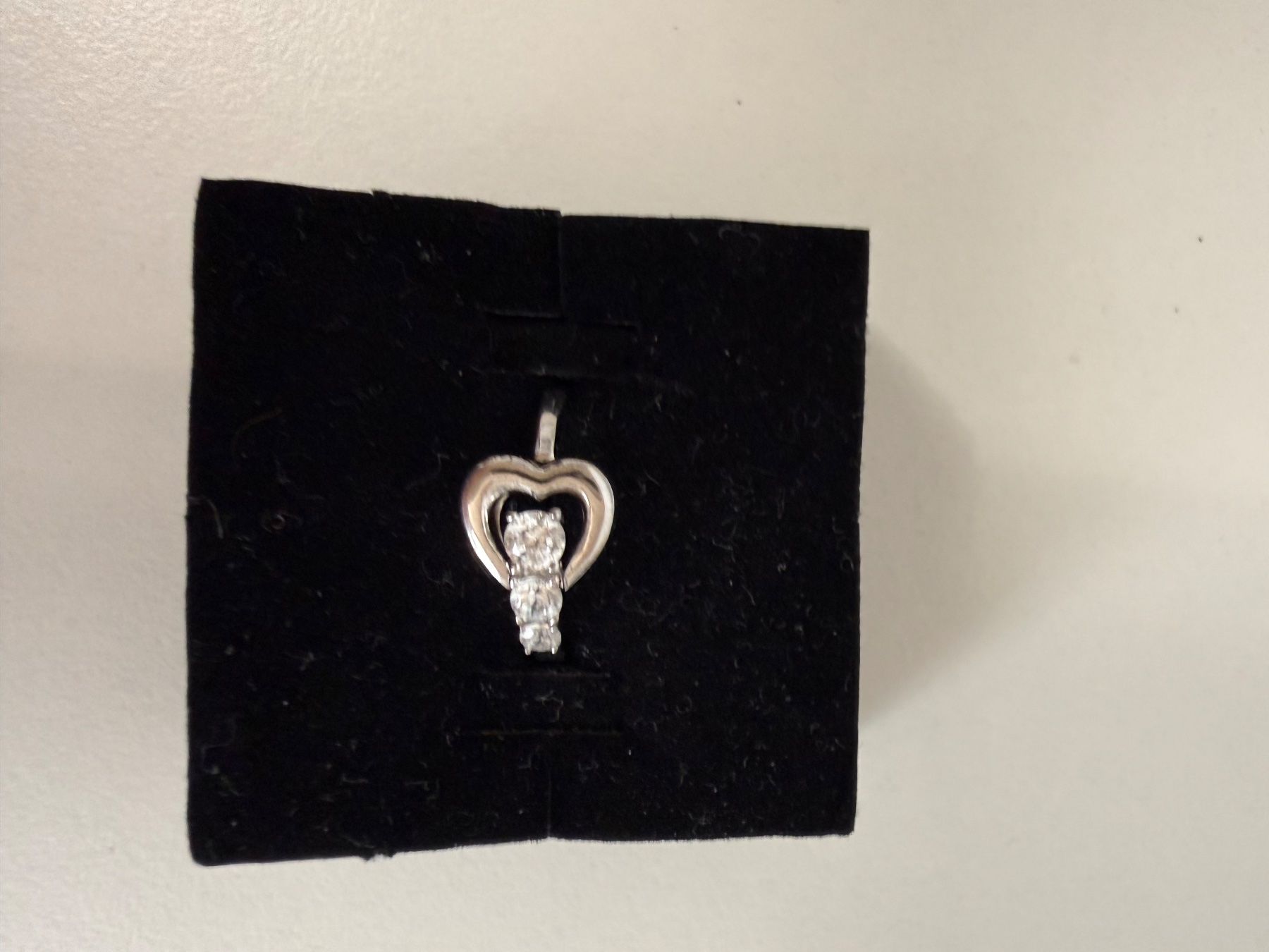 Bagues: Silber Ring 925 + CCF: Herz mit 3 weisse Steine – D'occasion à Zürich par zai_wnt2