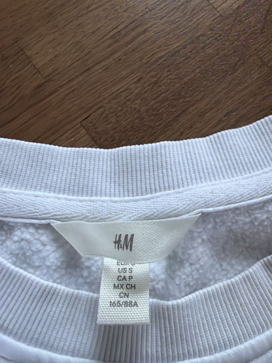 H&M Maglioni & Felpe: H&M Pullover " Paris" Gr. S – Usato da Morgarten venduto da elabaumann_ch 1