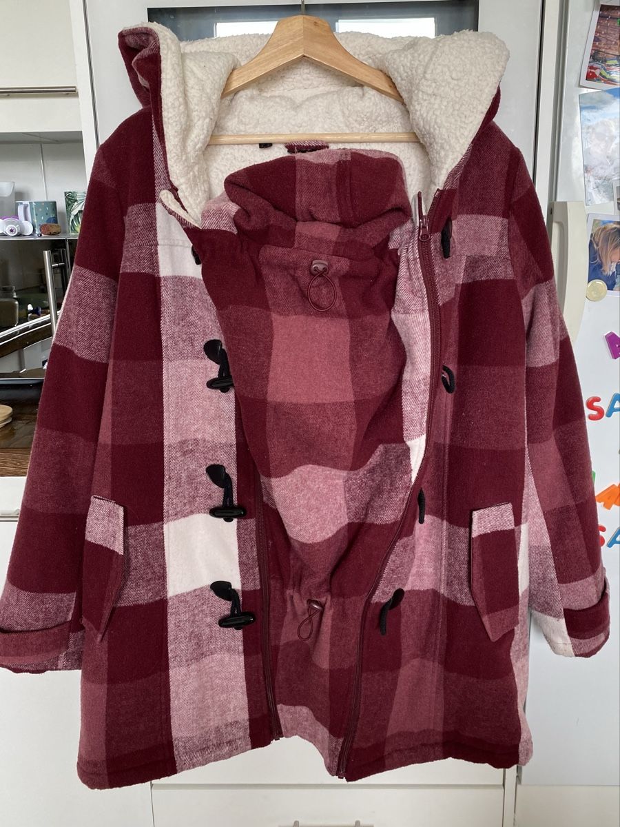 Cappotti: Umstands- und Tragejacke Herbst/Winter – Usato da Rüschlikon venduto da s01_875y 1